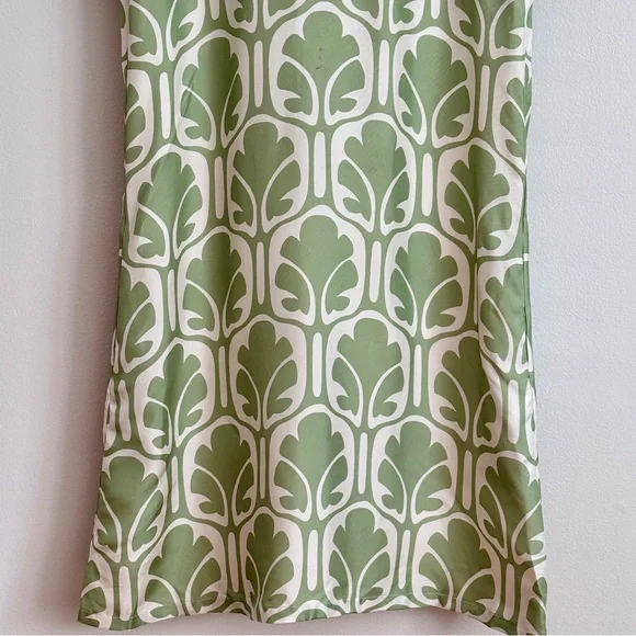 LA DoubleJ Green Sheath Mini Dress Short Sleeve Crew Neck - Picture 4 of 16